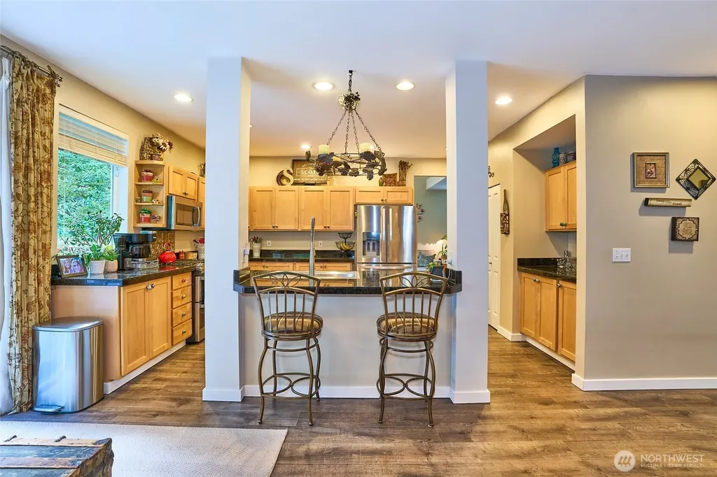 28091 Maple Ridge Way SE Maple Valley WA 98038