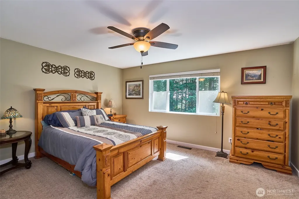 28091 Maple Ridge Way SE Maple Valley WA 98038