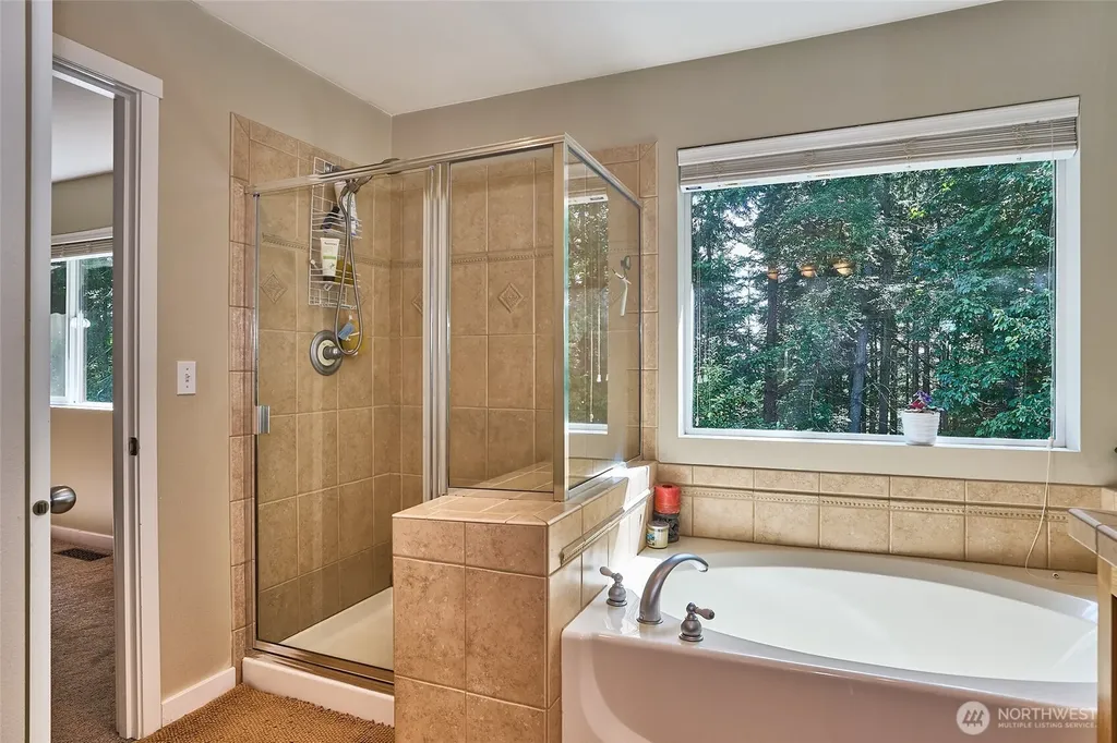 28091 Maple Ridge Way SE Maple Valley WA 98038