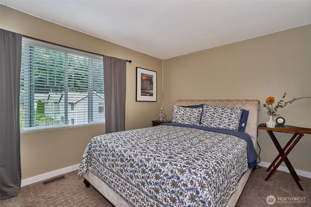 28091 Maple Ridge Way SE Maple Valley WA 98038