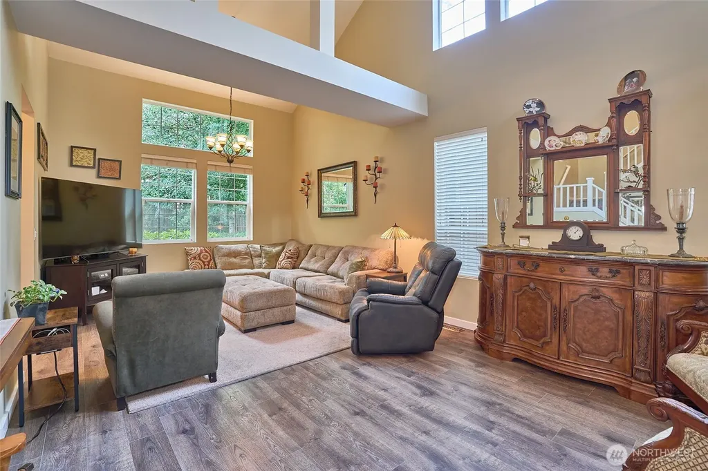 28091 Maple Ridge Way SE Maple Valley WA 98038