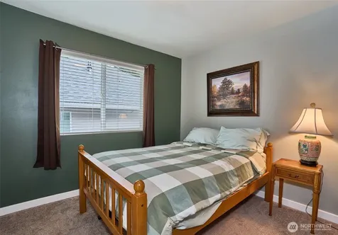 28091 Maple Ridge Way SE Maple Valley WA 98038