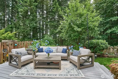 28091 Maple Ridge Way SE Maple Valley WA 98038