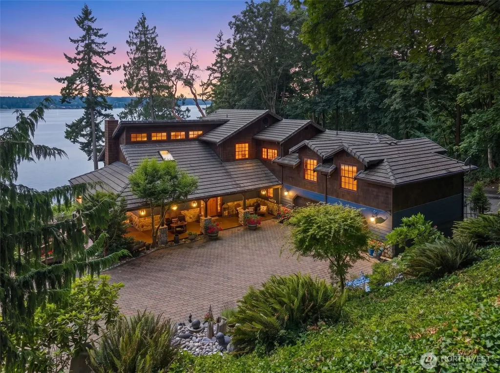 9208 128th Street Ct NW Gig Harbor WA 98329