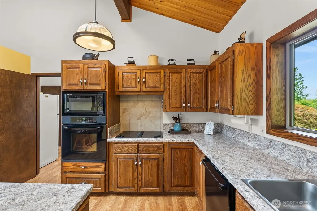432 Brim Road Onalaska WA 98570