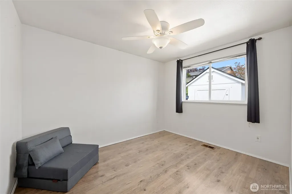 27247 Manor Place NW Stanwood WA 98292