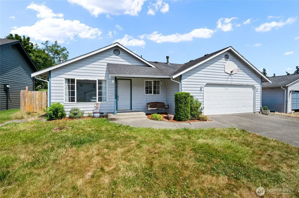 27247 Manor Place NW Stanwood WA 98292