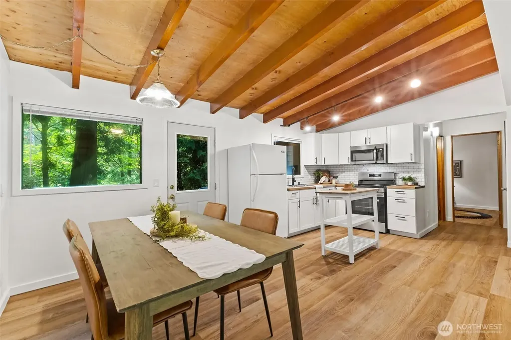 1333 Lowe Bellingham WA 98229