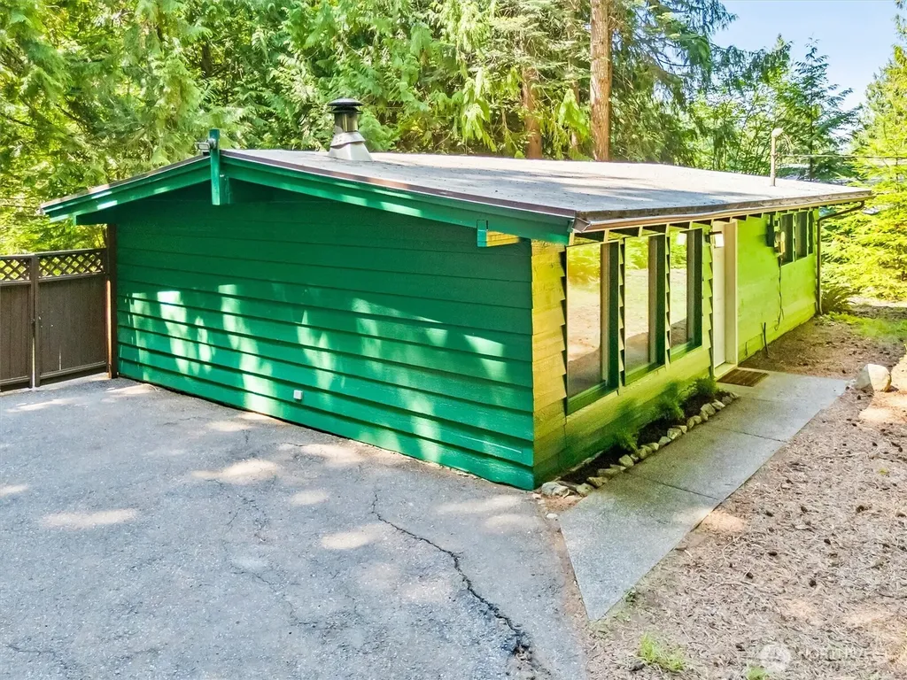 1333 Lowe Bellingham WA 98229