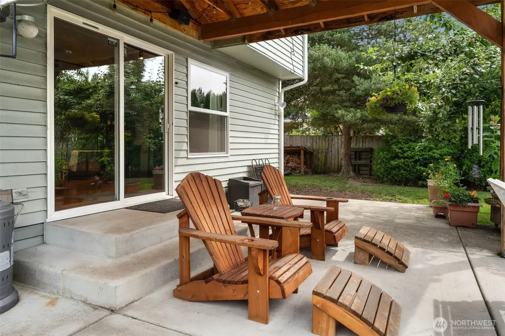 204 Michael Avenue Enumclaw WA 98022