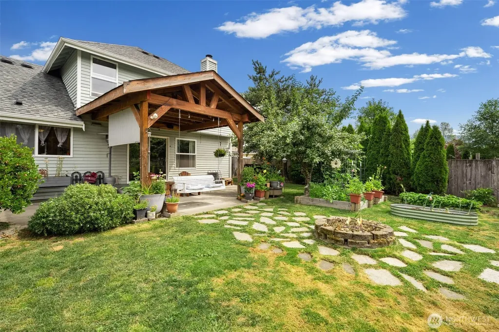 204 Michael Avenue Enumclaw WA 98022