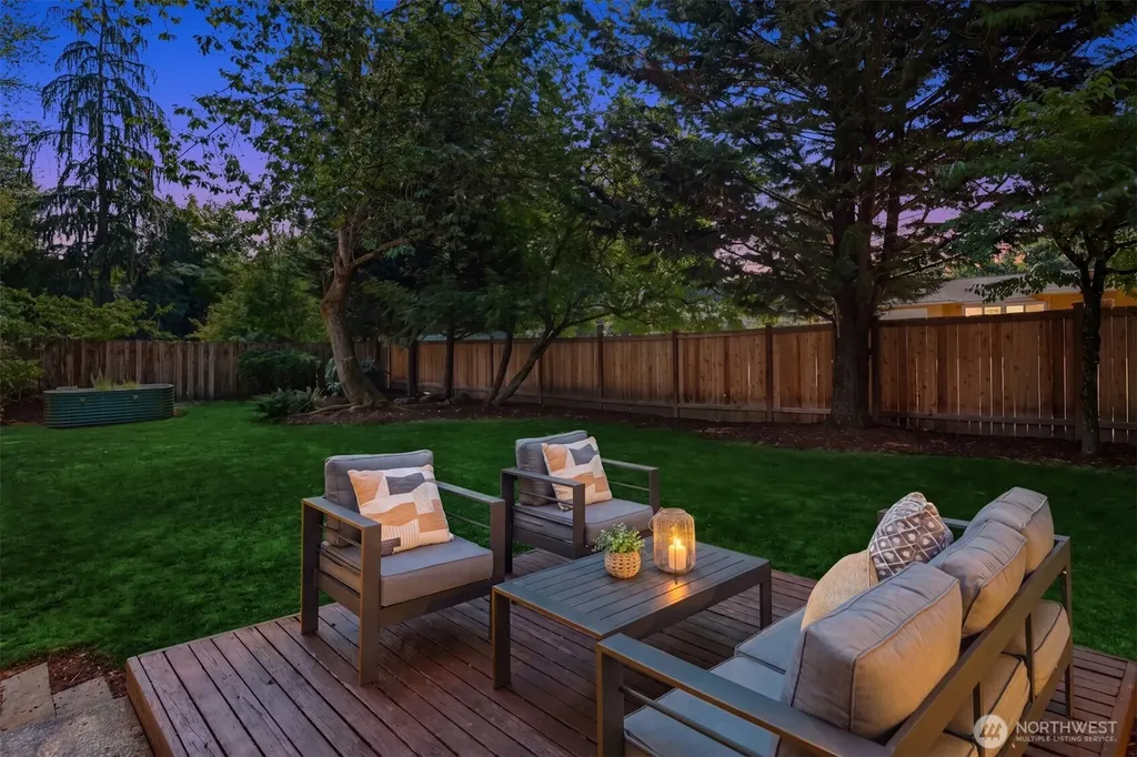 10044 Slater Avenue NE Kirkland WA 98033