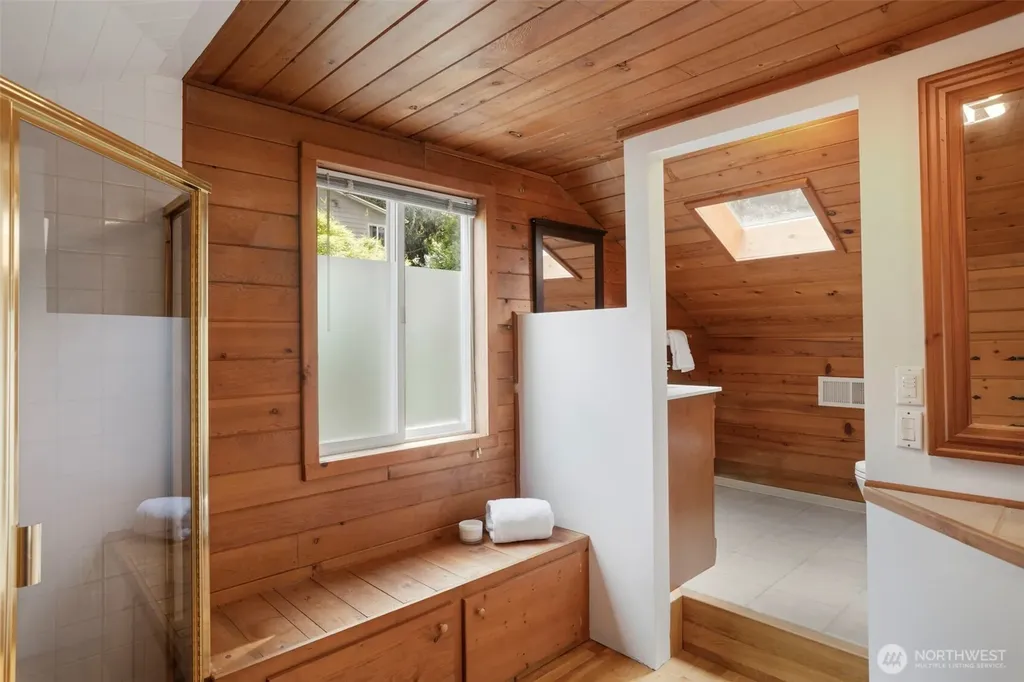 19703 12th Avenue NE Shoreline WA 98155