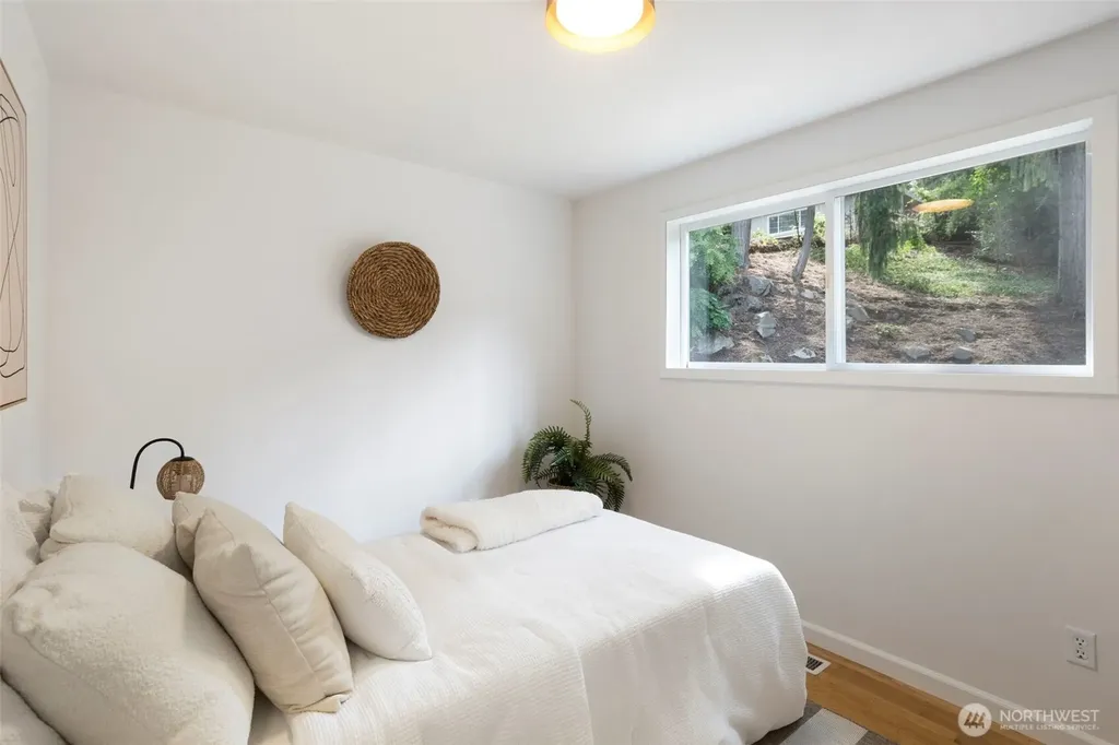 19703 12th Avenue NE Shoreline WA 98155