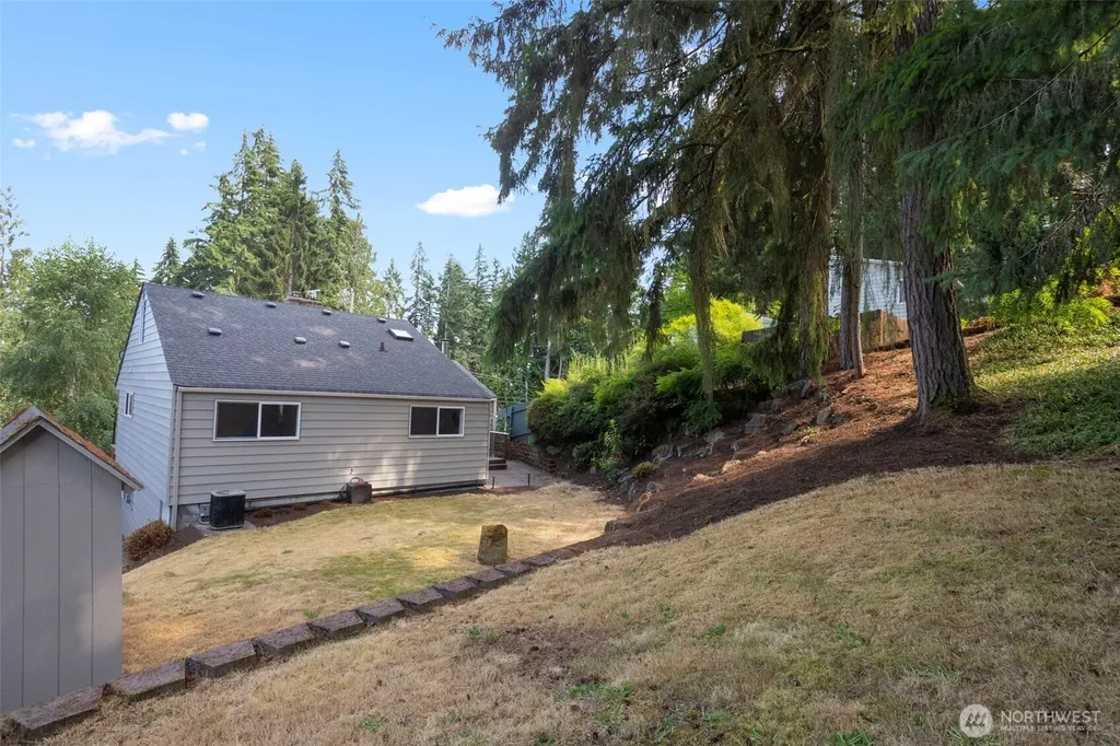 19703 12th Avenue NE Shoreline WA 98155