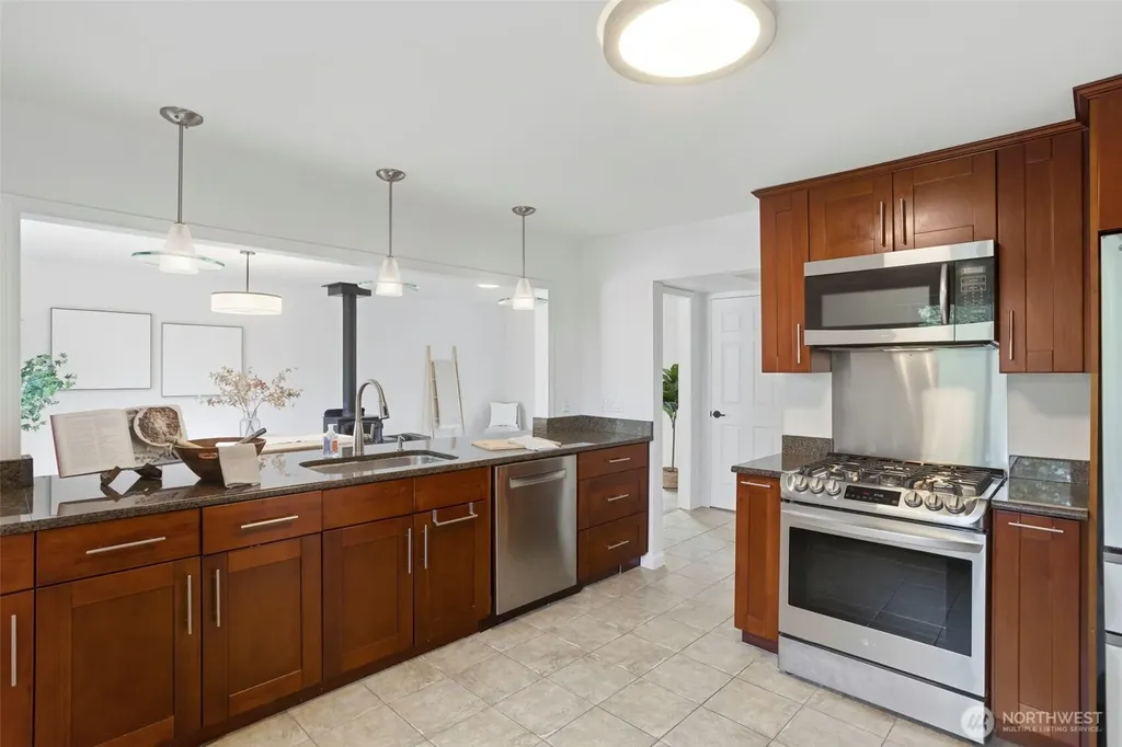 19703 12th Avenue NE Shoreline WA 98155