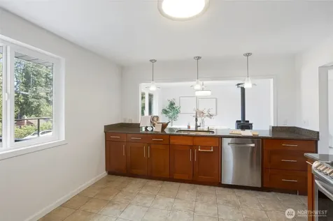 19703 12th Avenue NE Shoreline WA 98155