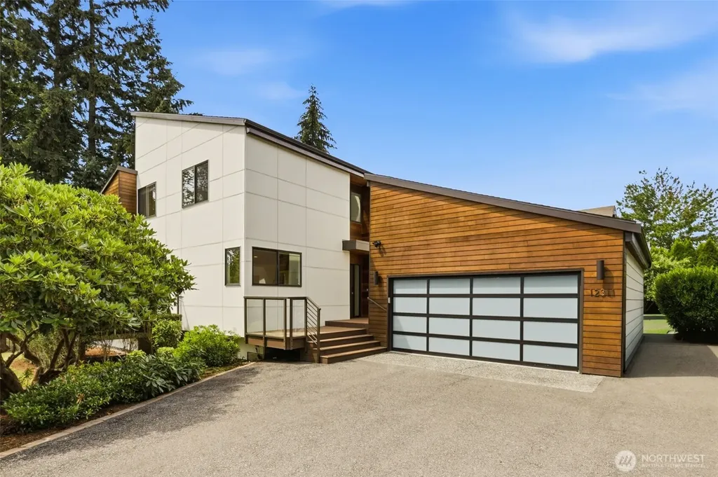 12311 87th Court NE Kirkland WA 98034