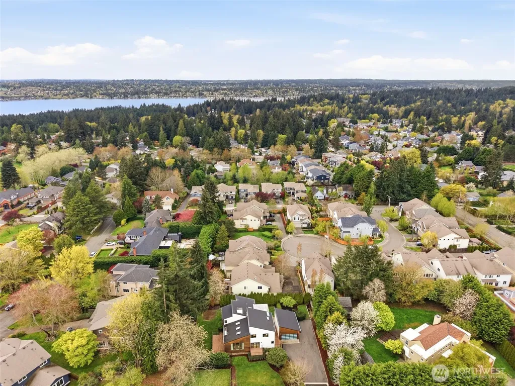 12311 87th Court NE Kirkland WA 98034