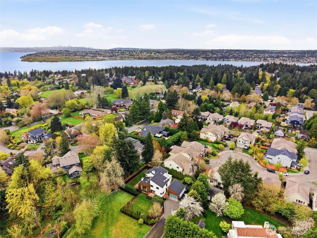 12311 87th Court NE Kirkland WA 98034