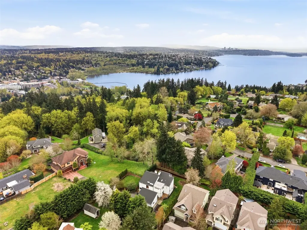12311 87th Court NE Kirkland WA 98034