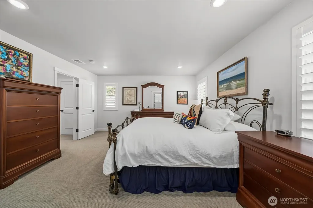 810 Burwood Street SE Lacey WA 98503