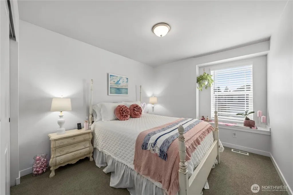 810 Burwood Street SE Lacey WA 98503