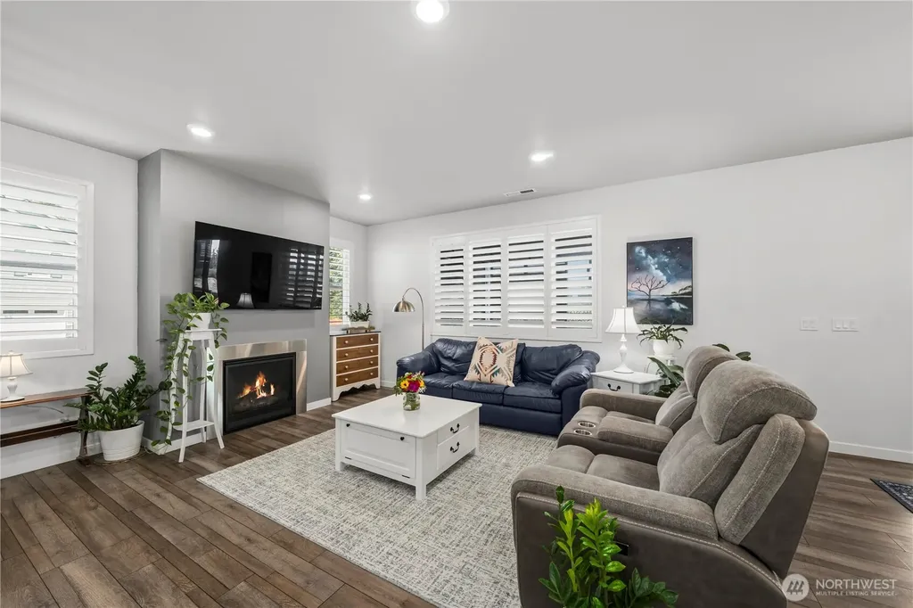 810 Burwood Street SE Lacey WA 98503