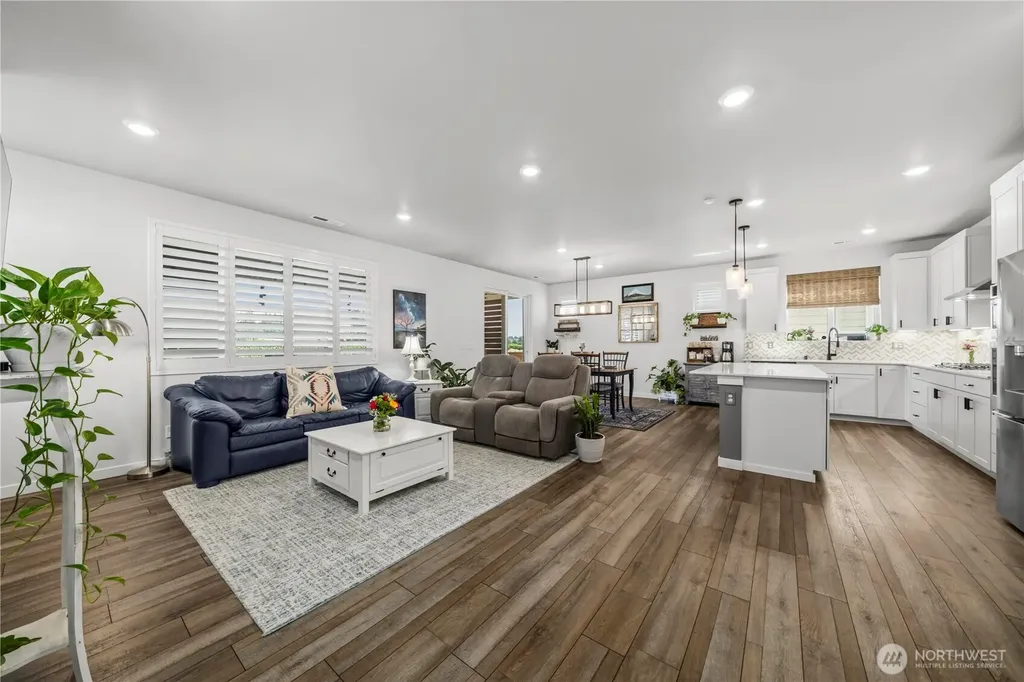 810 Burwood Street SE Lacey WA 98503