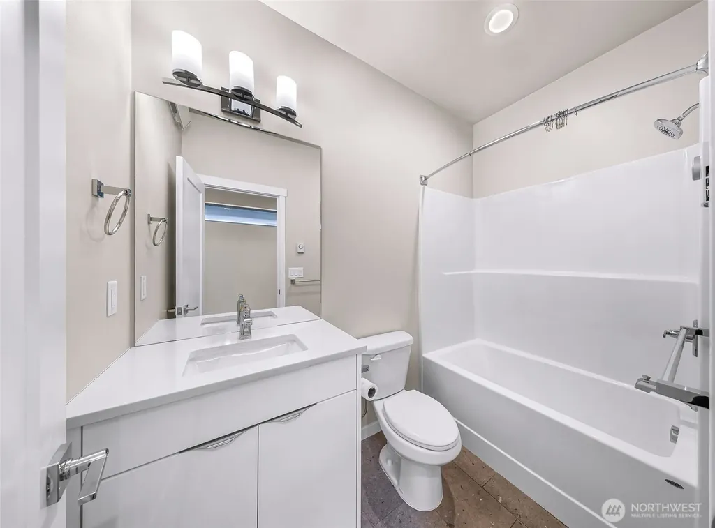 921 Sunseeker Lane Bellingham WA 98226