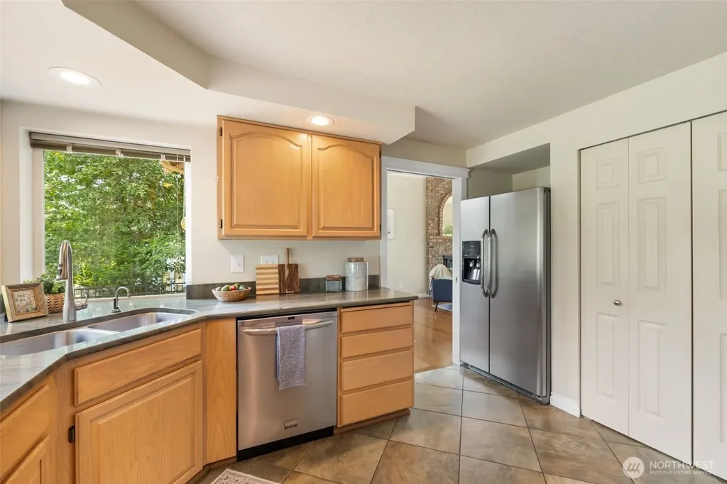 5802 SW Troon Avenue Port Orchard WA 98367