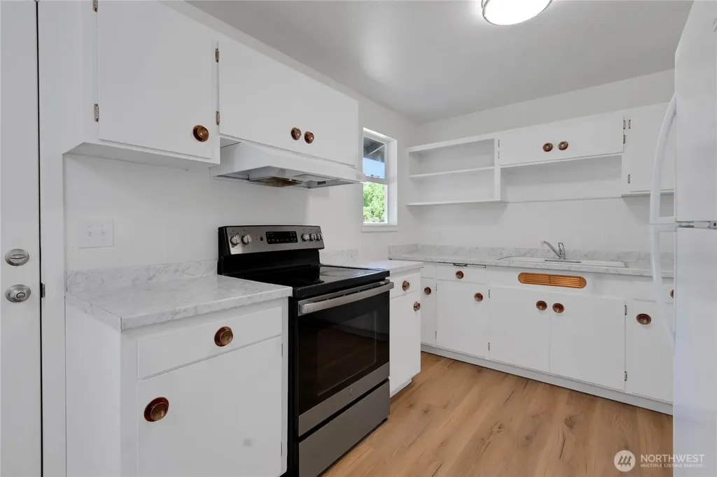 2707 T Street SE Auburn WA 98002