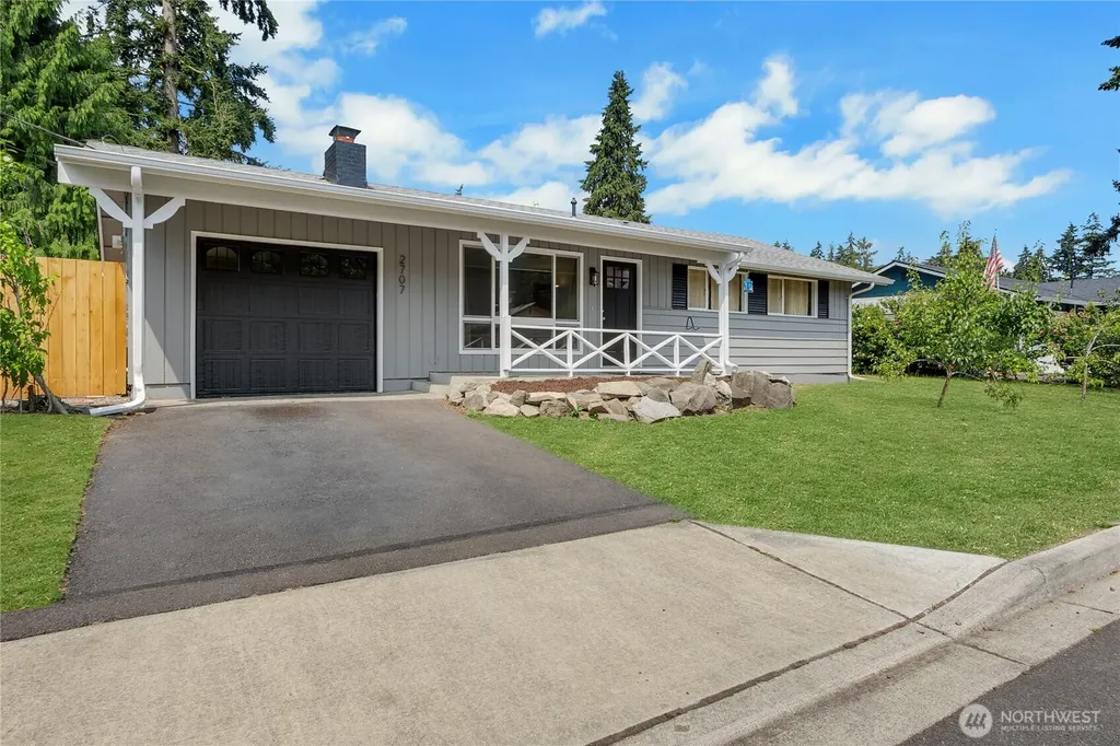 2707 T Street SE Auburn WA 98002