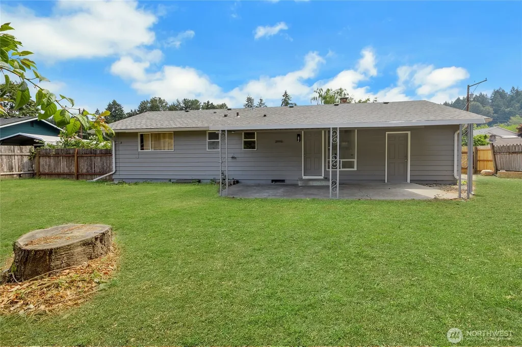 2707 T Street SE Auburn WA 98002