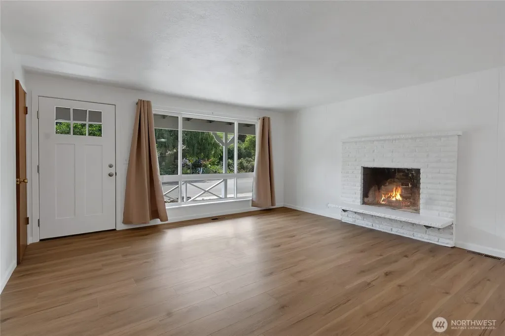 2707 T Street SE Auburn WA 98002