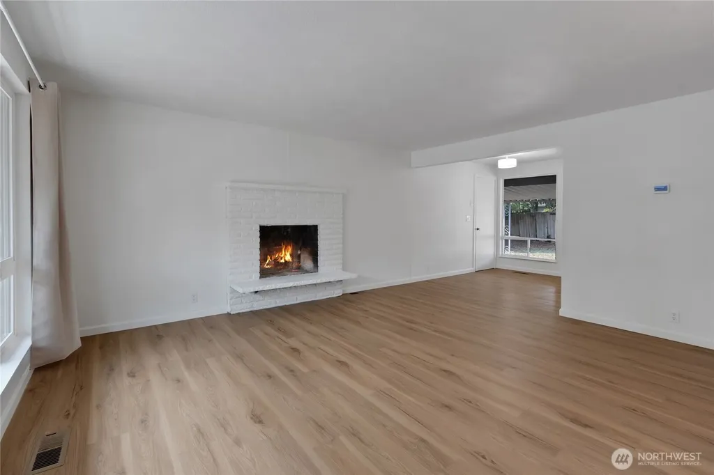 2707 T Street SE Auburn WA 98002