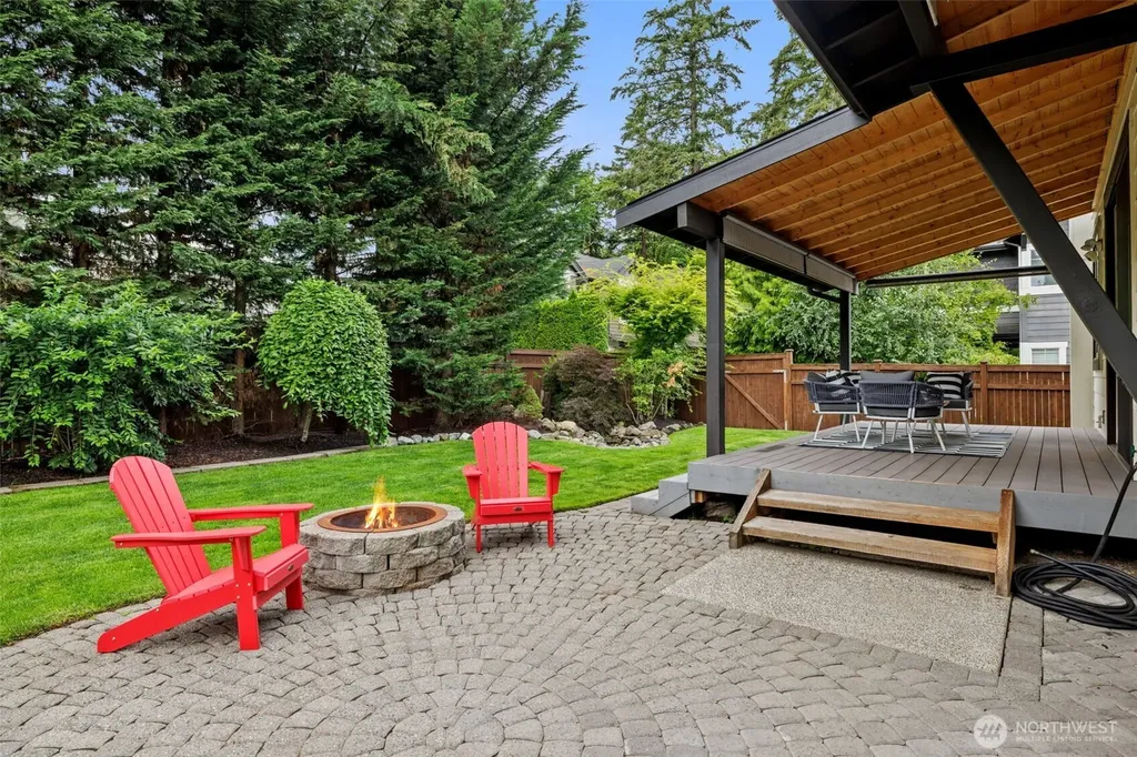 8431 SE 39th Street Mercer Island WA 98040