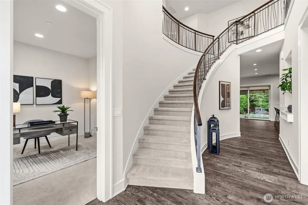 8431 SE 39th Street Mercer Island WA 98040