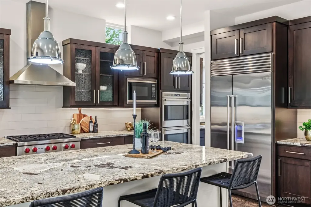 8431 SE 39th Street Mercer Island WA 98040