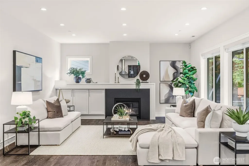 8431 SE 39th Street Mercer Island WA 98040