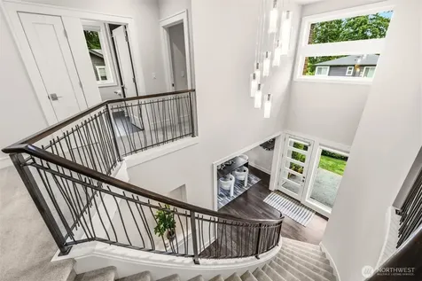 8431 SE 39th Street Mercer Island WA 98040