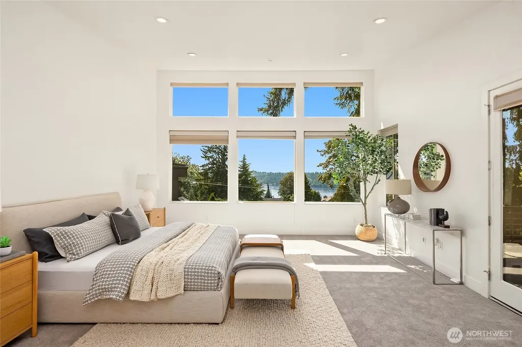 5830 W Mercer Way Mercer Island WA 98040