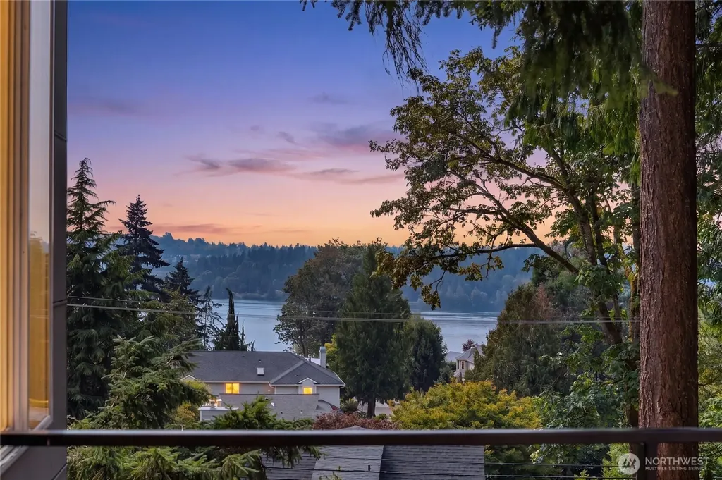 5830 W Mercer Way Mercer Island WA 98040