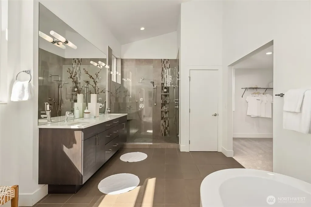 5830 W Mercer Way Mercer Island WA 98040