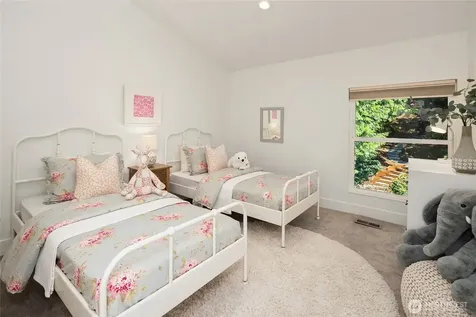 5830 W Mercer Way Mercer Island WA 98040