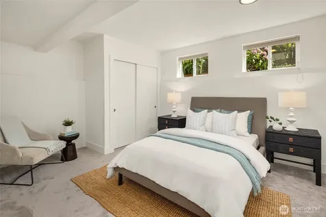 5830 W Mercer Way Mercer Island WA 98040
