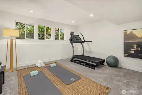 5830 W Mercer Way Mercer Island WA 98040