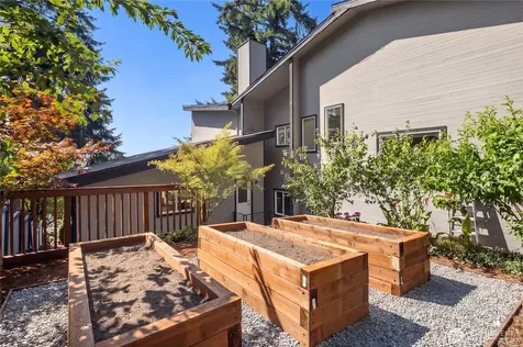 5830 W Mercer Way Mercer Island WA 98040