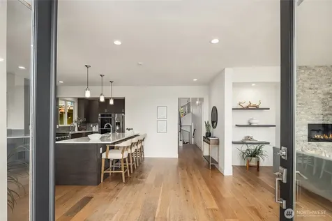 5830 W Mercer Way Mercer Island WA 98040