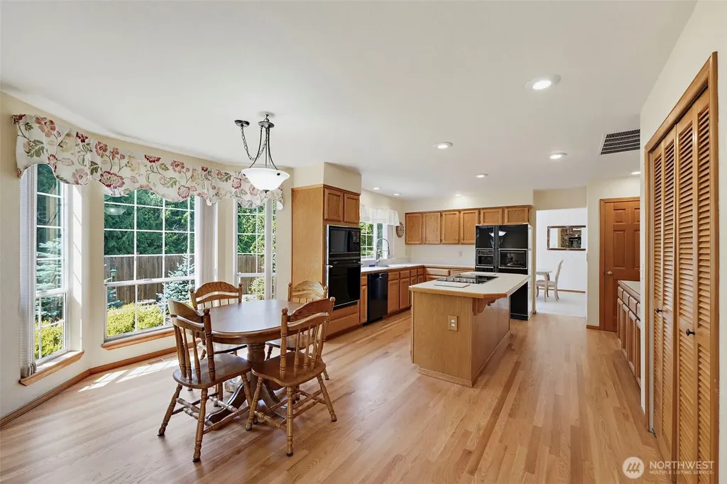 3308 17th Street Pl SE Puyallup WA 98374